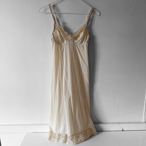 Vtg OLGA Slip Dress Nylon Lace Ivory  Style 292 USA Made SZ 32B Small